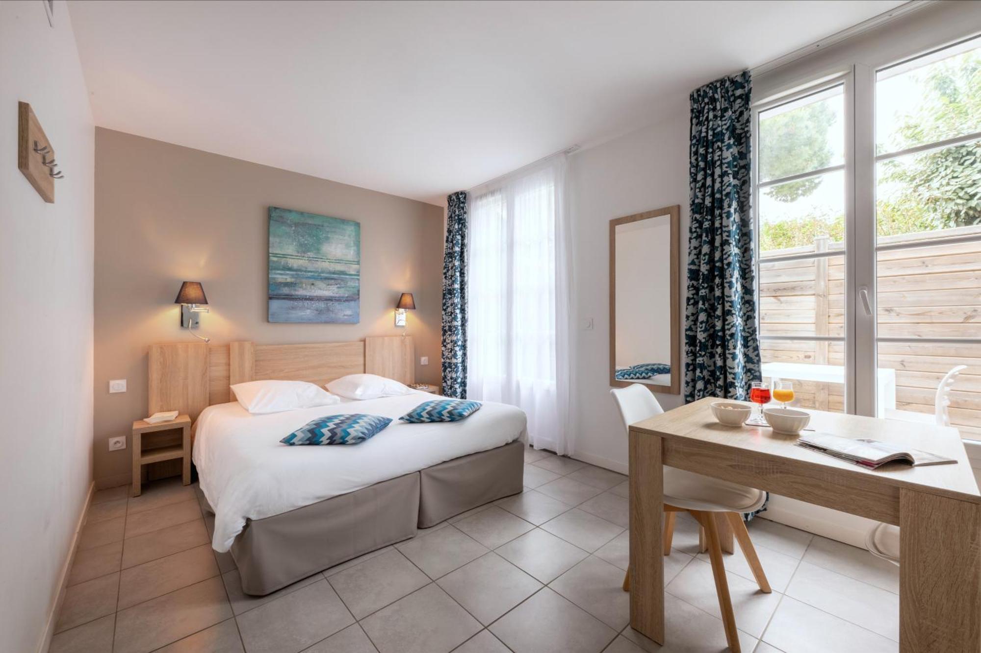 Aparthotel Prestige Odalys Reve D'ile 4*